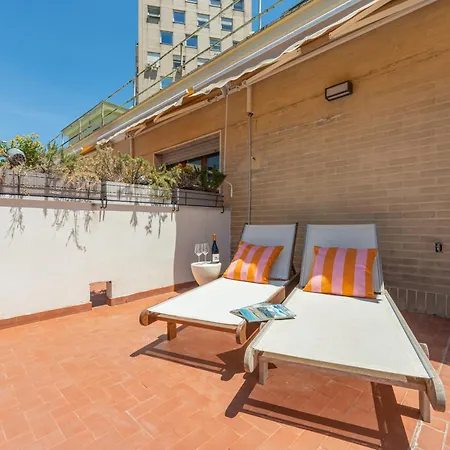 Molo Angioino 公寓