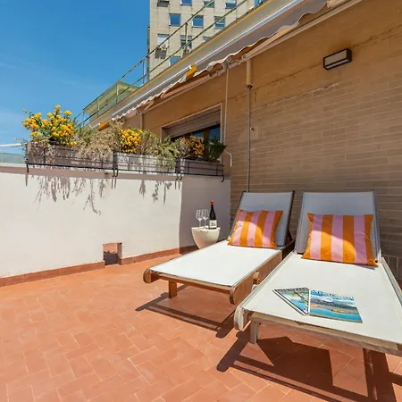 Molo Angioino Lägenhet